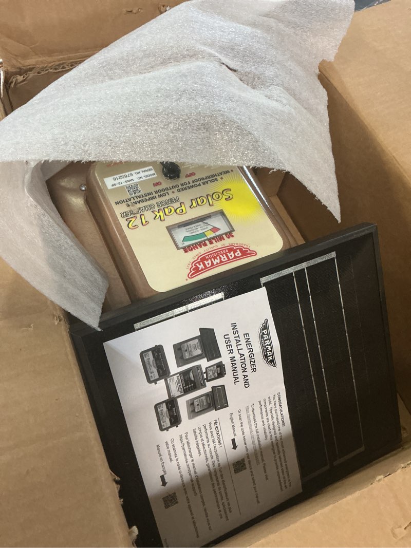 Condition photo showing New/Like New for parmak magnum solar-pak 12 low impedance 12 volt battery operated 30 mile range electric fence charger mag12-sp