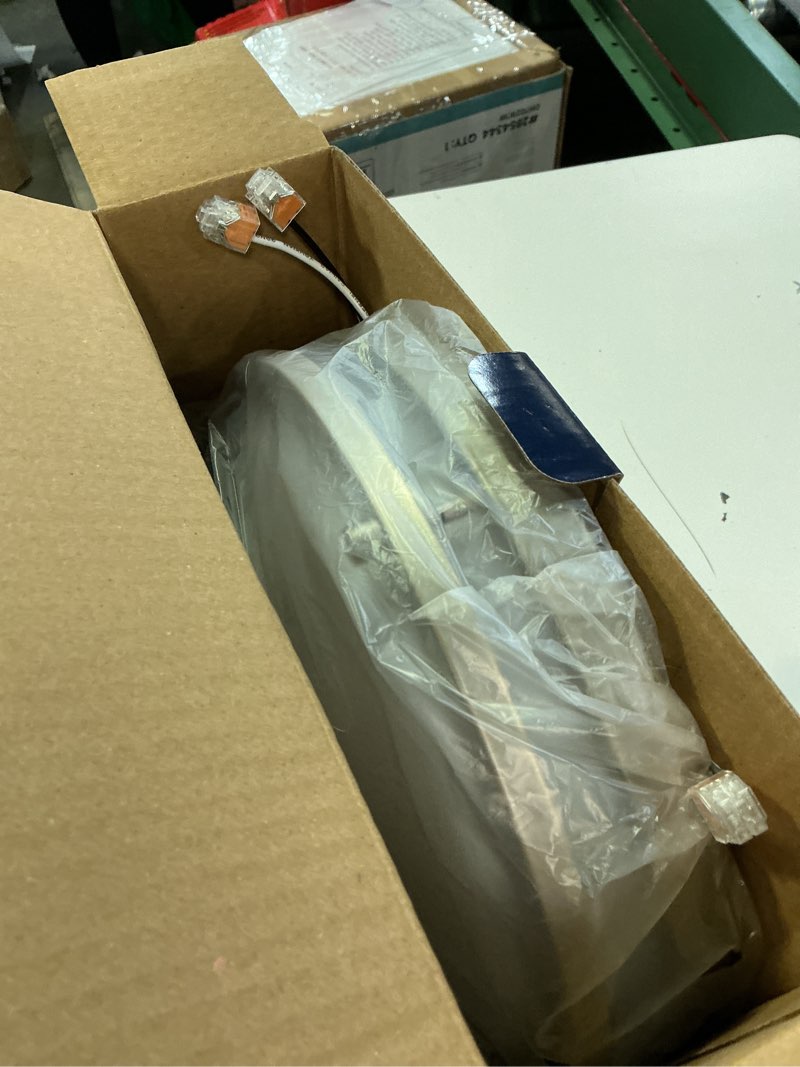Condition photo showing Good Condition for  project source 11-in brushed nickel indoor 1 -light led tunable white flush mount light with plastic