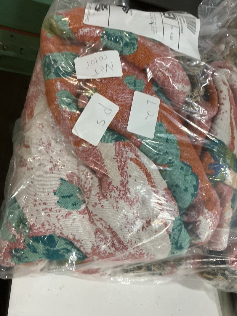 Condition photo showing Good Condition for 100% cotton muslin floral blanket, super soft throw green for couch, bed chair quilt travel blankets, reversible jacquard fall coverlet, lightweight boho farmhouse picnic blankett, 90"x98" green orange 90"x98"
