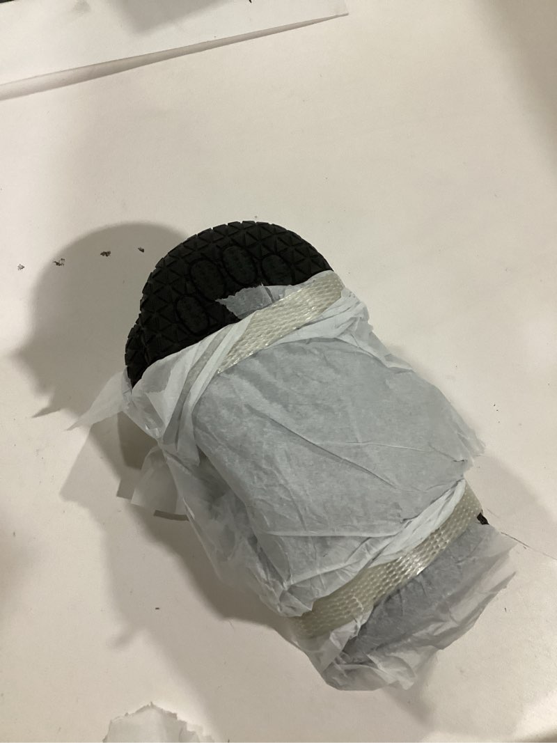 Condition photo showing New/Like New for QUMY Dog Shoes for Large Dogs, Medium Dog Boots & Paw Protectors for Winter Snowy Day, Summer Hot Pavement, Water-Resistant in Rainy Weather, Outdoor Walking, Indoor Hardfloors Skid-Resistant Sole Black Size 6: 2.6''x3.0''(W*L) (Pack of 4)