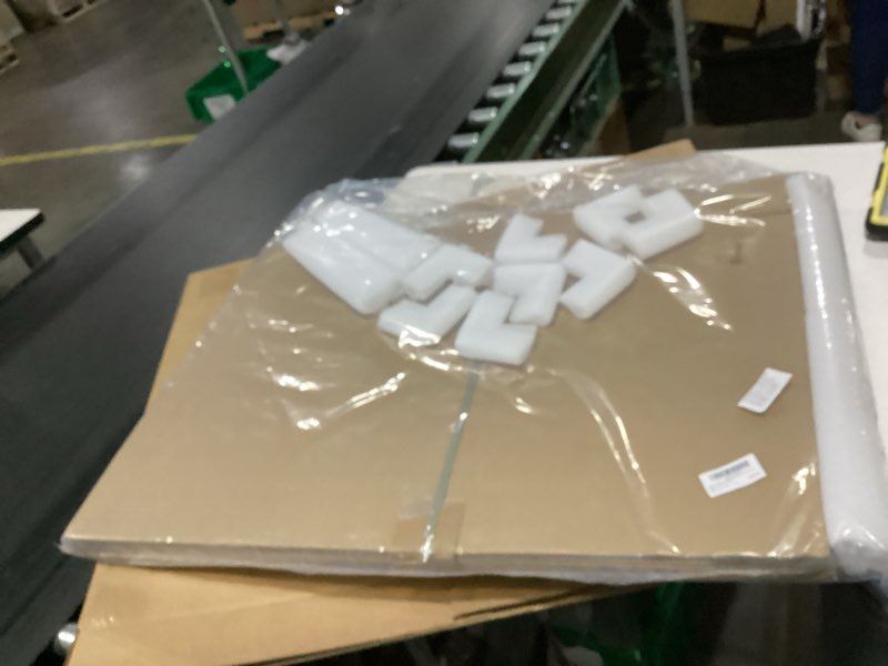 Condition photo showing New/Like New for 2 packs foam mirror box set tv boxes for moving picture moving include 2 large case and 2 foam flat screen tv cover fits up to 65'' w x 36'' h and corner edge protectors (40 x 60 x 4 inch) 40 x 60 x 4 inches 2