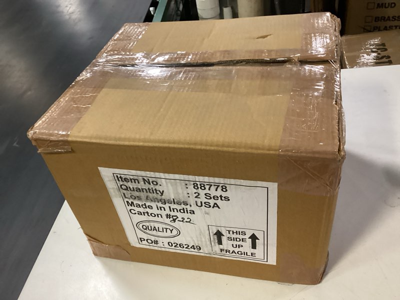 https://lotting-media.assets.bidfta.com/lotting_05bb4cae-50d8-46ba-b898-328a14b8255f