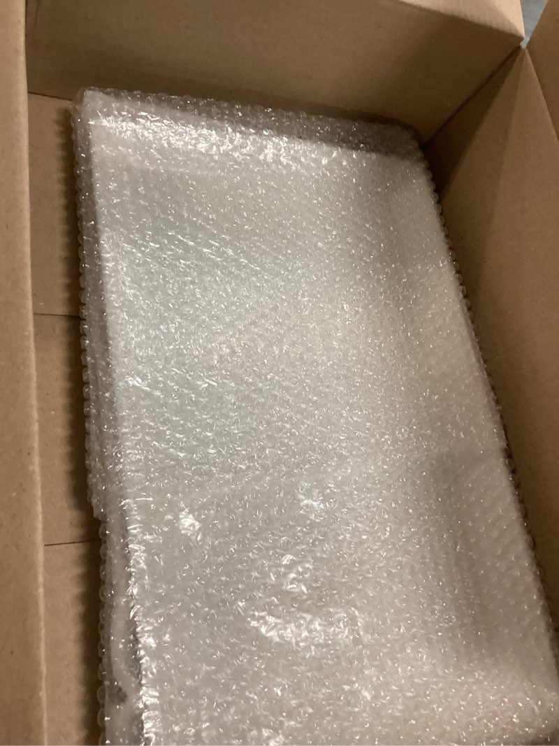 Condition photo showing Good Condition for miecoo large serving platters, 18.5" x 11.5" white serving trays set, rectangular porcelain plates for party, wedding, birthday, entertaining, food, appetizer, fruit, sushi, dessert, set of 2