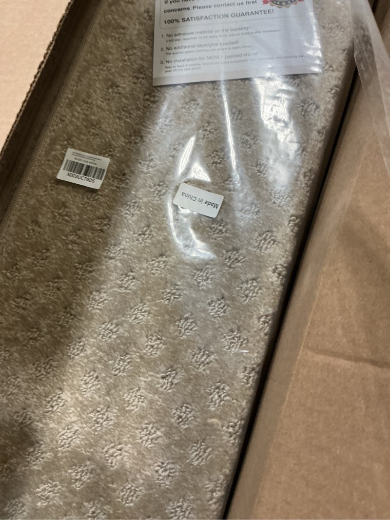 Condition photo showing Good Condition for PURE ERA Bullnose Carpet Stair Treads Tape Free Non-Slip Indoor Stair Protectors Pet Friendly Stair Treads for Wooden Steps 9.5" x 30"(14 Pieces,Cream Gray Mini-Diamond Trellis) Cream Gray Mini-diamond Trellis 14 Pieces with Bullnose