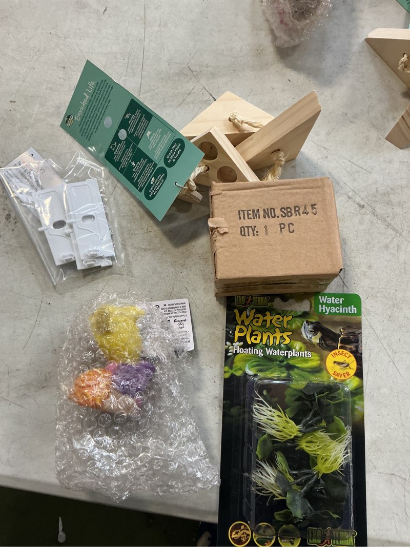 Condition photo showing New/Like New for Assortment of small pet items, Miscellaneus small, variety of items multiples pieces 5 pieces total 