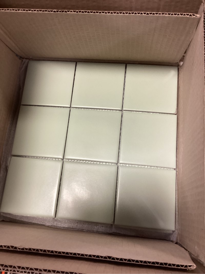 https://lotting-media.assets.bidfta.com/lotting_05cec2fa-9a6f-41ea-8633-3a44163ad971