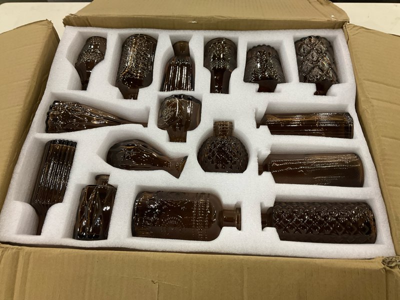 Condition photo showing New/Like New for BIGIVACA Set of 30 Amber Glass Bud Vases in Bulk,Small Centerpieces Vases for Wedding Centerpieces,Mini Glass Vintage Vase Flower Vases for Table Decor