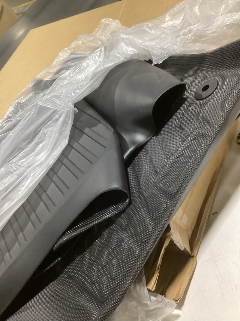 Condition photo showing Good Condition for similar to weathertech custom fit floorliners for ford super duty, super duty, super duty - 1st & 2nd row (441012-1-3), black