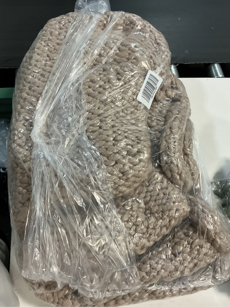 Condition photo showing Good Condition for chunky hand knit wool throw, 50x60, neutral