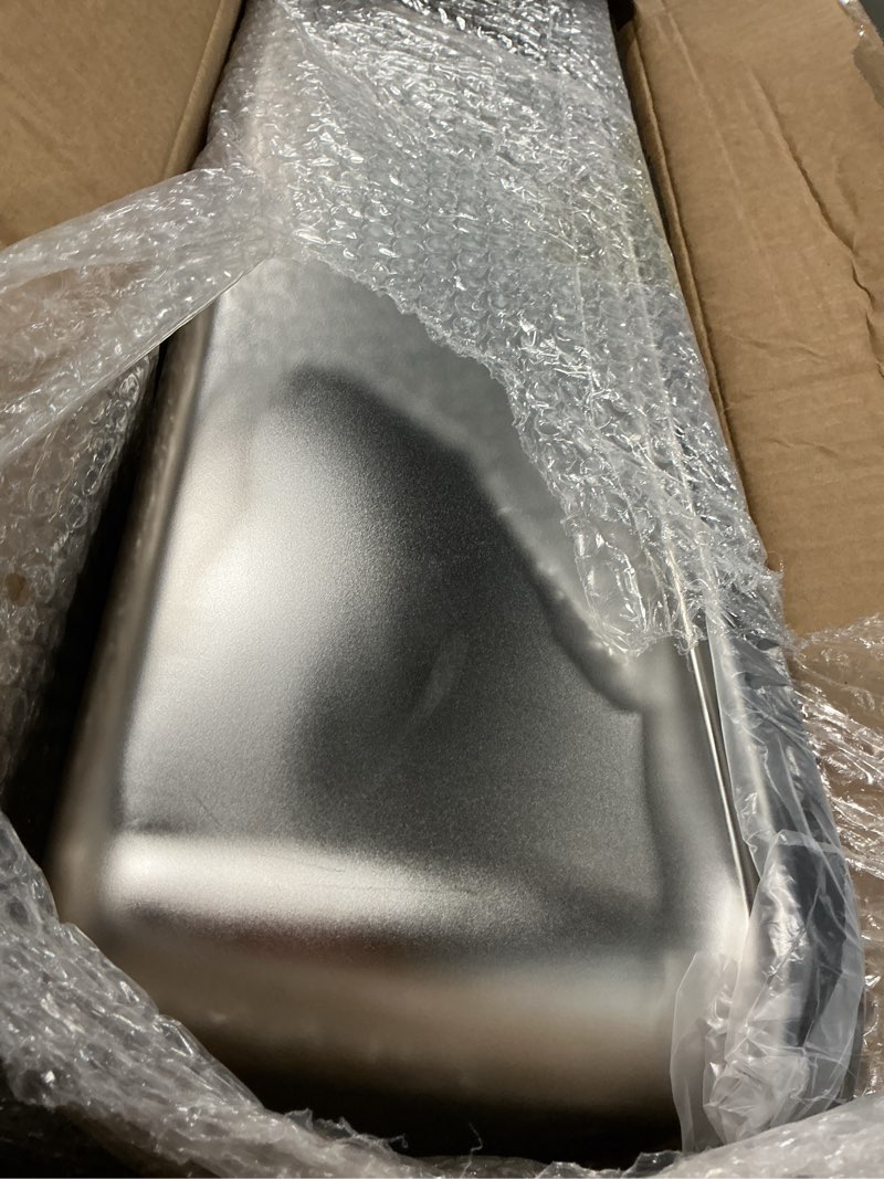 Condition photo showing Good Condition for Vivifying Stainless Steel Litter Box, XL Side Entry Extra Large Litter Box with Lid for Big Cats & Kitty, Removable Enclosed Metal Cat Pan with High Sided Enclosure, Scoop, Mat, Footboard (Black)