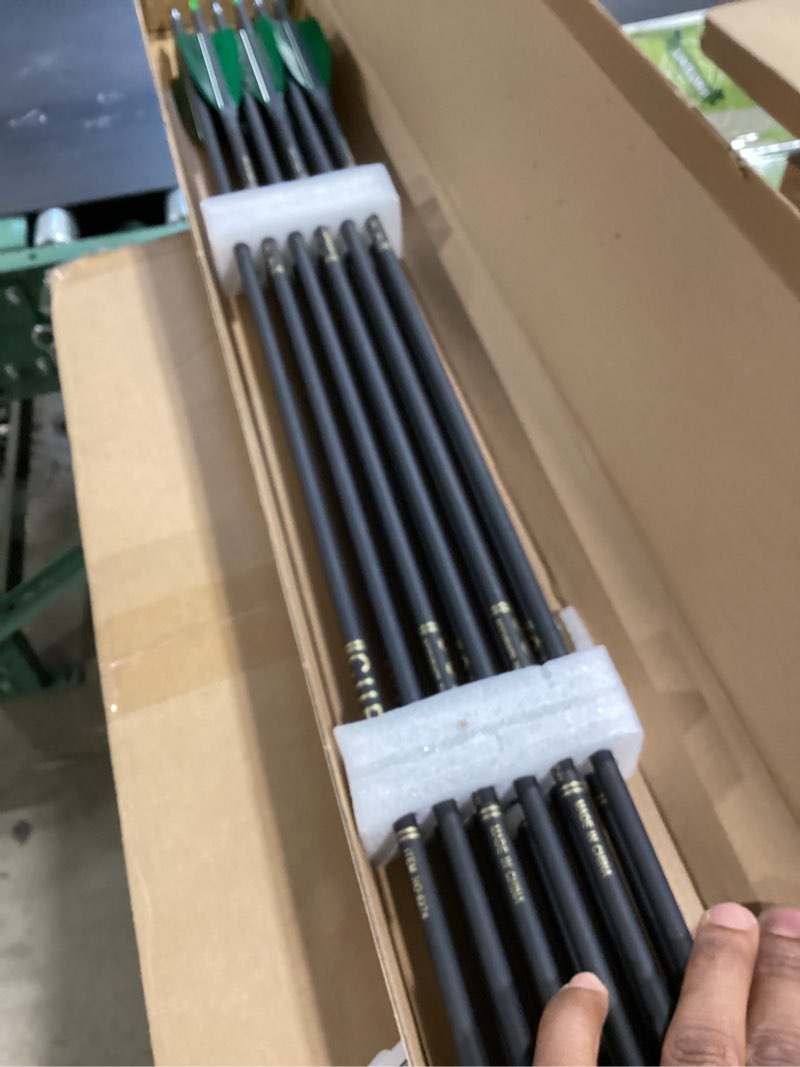 Condition photo showing Good Condition for lwano 30" carbon arrows-archery target practice hunting arrows with 4" turkey feather spine 500 for recurve & long bow(pack of 12)