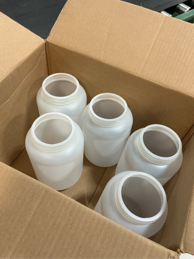 Condition photo showing As Is for Carlisle PS70200 Store N' Pour Polyethylene Half Gallon Backup Unit Assortment, 2 qt Capacity, 4.87\" Diameter x 7.38\" Height (Missing pieces)