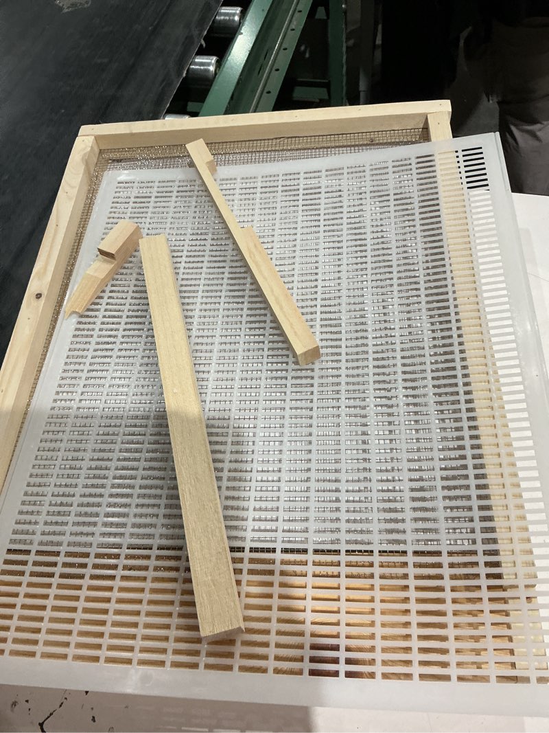 Condition photo showing As Is for beeveer beehive parts kit fframe bee hive, beehive screened bottom board with entrance reducer and metal queen excluder for beekeeping supplies without wooden frame