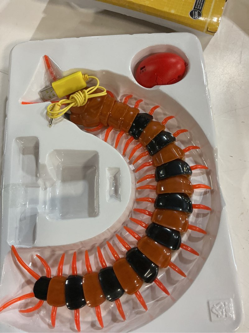Condition photo showing Good Condition for tipmant simulation rc centipede scolopendra realistic remote control vehicle car animal insect large size electric prank toy kids christmas birthday gifts (navy green)