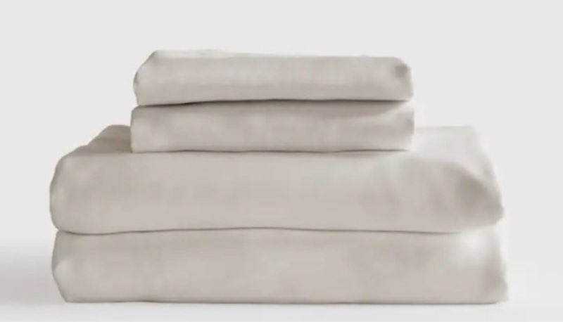 NWOT Quince Bamboo Fitted Sheet Set In Charcoal beige - Cal King (beige )