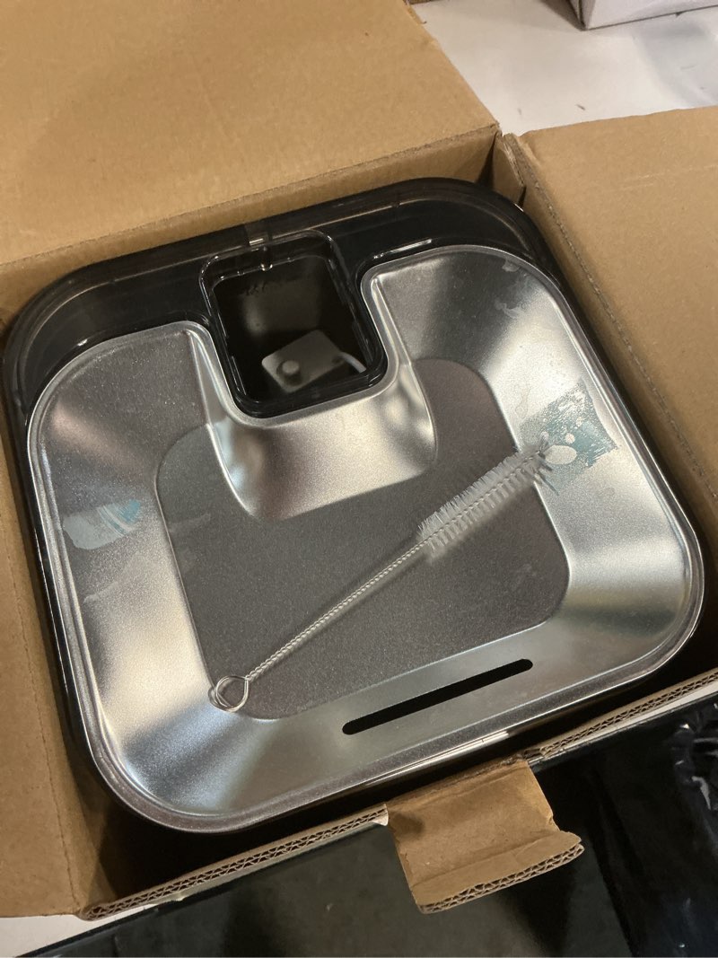 Condition photo showing Good Condition for speedeer wireless cat water fountain stainless steel, 135oz/4l pet fountain battery operated, cordless running water dispenser for cats & dogs with motion sensor, ultra quiet, multi-filtration cat fountain + 1 filter + 1 sponge