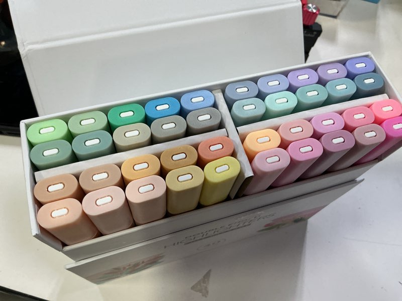 Condition photo showing Good Condition for blieve aesthetic cute highlighters no bleed through, dual tip chisel & fine point, pastel colors for bible & journaling multicolor