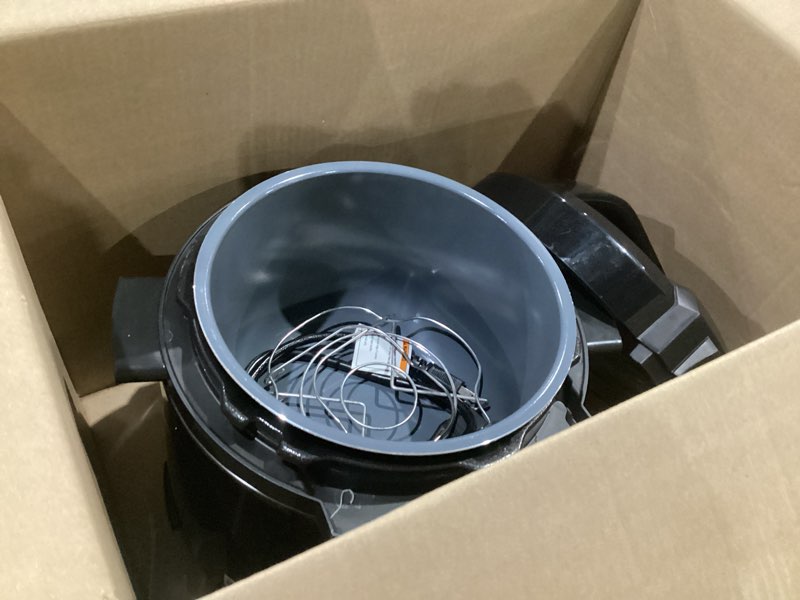 Condition photo showing Good Condition for comfee' 9-in-1 electric pressure cooker, 14 presets instant multi cooker olla de presion non-stick pot yogurt maker rice cooker slow cooker sauté steamer 6 quarts black black 6 quarts