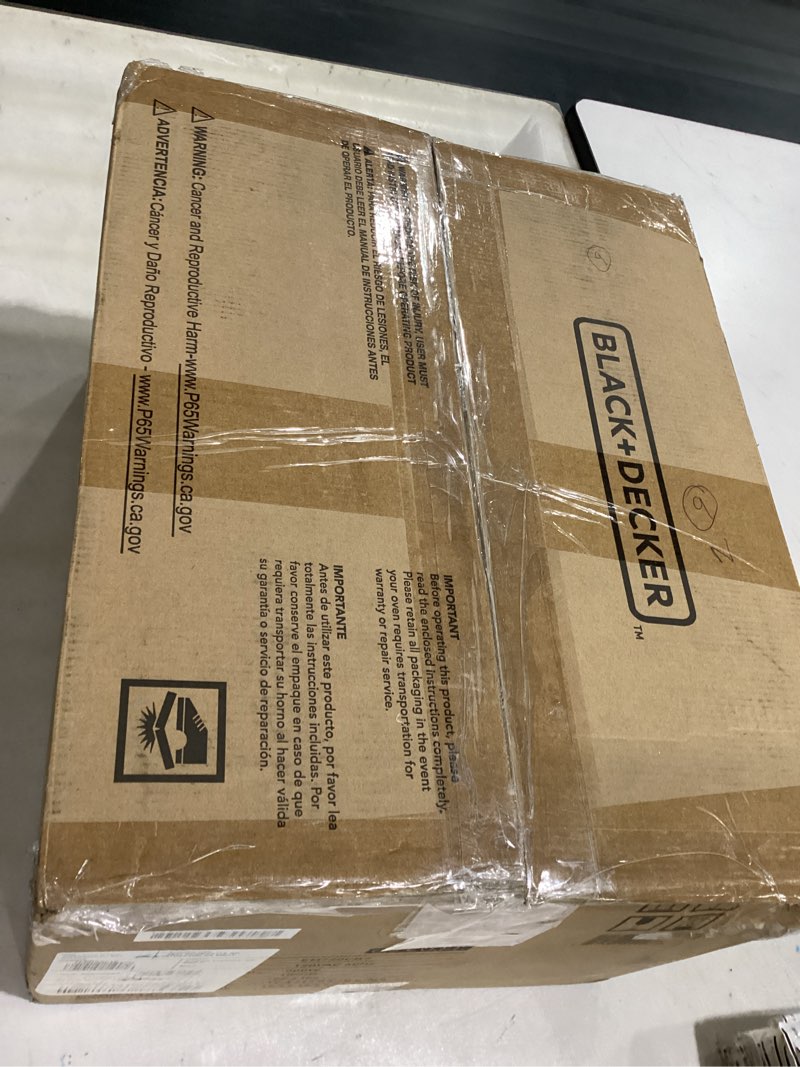 Condition photo showing Good Condition for *not tested *black+decker em720cb7 digital microwave oven with turntable push-button door, child safety lock, 700w, stainless steel, 0.7 cu.ft 0.7 cu. ft.