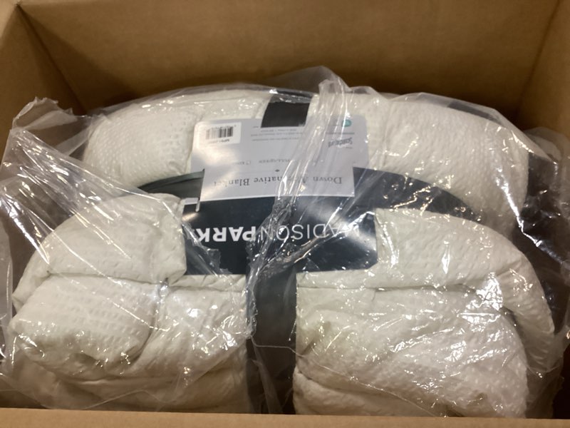 Condition photo showing Good Condition for Madison Park Cambria King Down Alternative Blanket, Embossed Oversized Reversible Quilted Microfiber with 3M Scotchgard Bedding