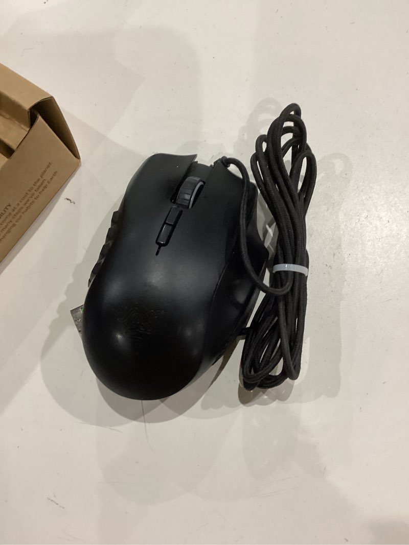 Condition photo showing Good Condition for razer naga v2 hyperspeed wireless mmo gaming mouse: 19 programmable buttons - hyperscroll technology - focus pro 30k optical sensor - mechanical mouse switches gen-2 - up to 400 hr battery life
