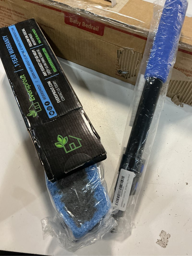 Condition photo showing New/Like New for eversprout 1.5-to-3 foot scrub brush | built-in rubber bumper | lightweight extension pole handle | soft bristles wash car, rv, boat, solar panel, deck | shower brush for cleaning | floor brush