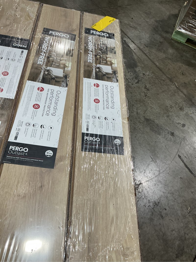 Condition photo showing New/Like New for outlast+ golden briar oak 12 mm t x 7.4 in. w waterproof laminate wood flooring (19.63 sqft/case)
