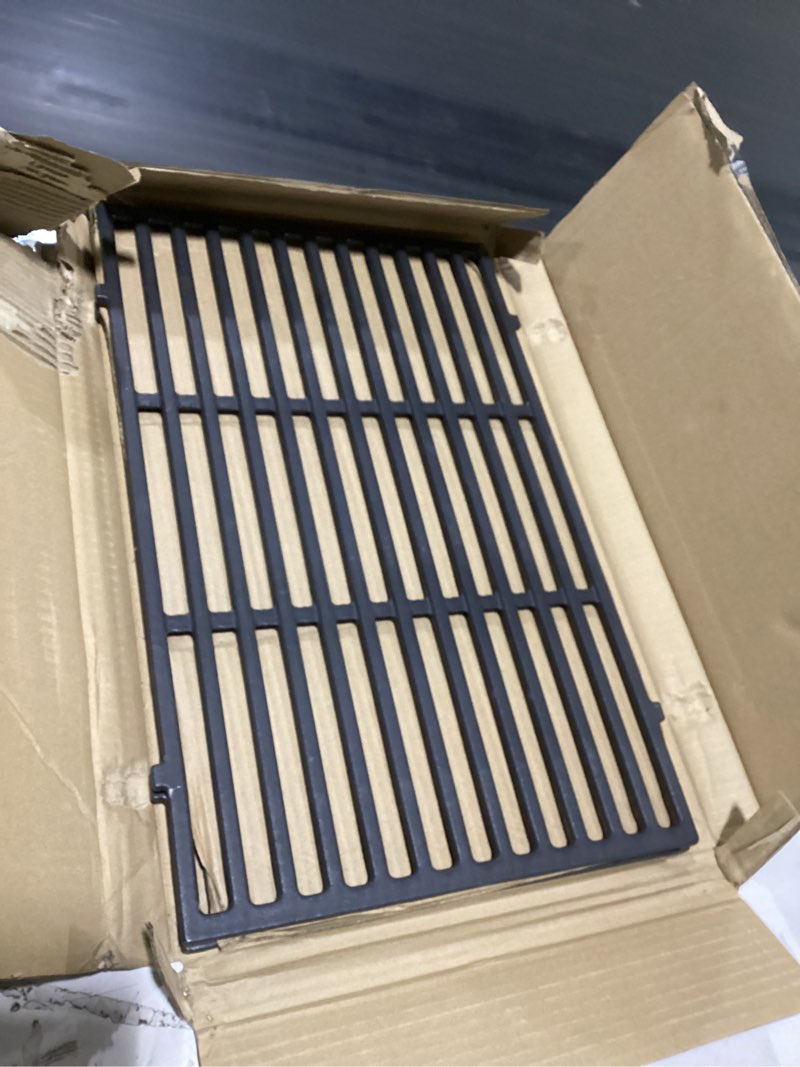 Condition photo showing New/Like New for genesis e-310 7524 grates replacement parts for weber genesis 300 gas grill grates genesis e310 e-310 e-320 e-330 s-310 s-330 s-320 ce-310 ce-330 cep-310 cast iron cooking grids genesis grill parts 2pcs genesis 300 series grates 19.5 x 25.8”