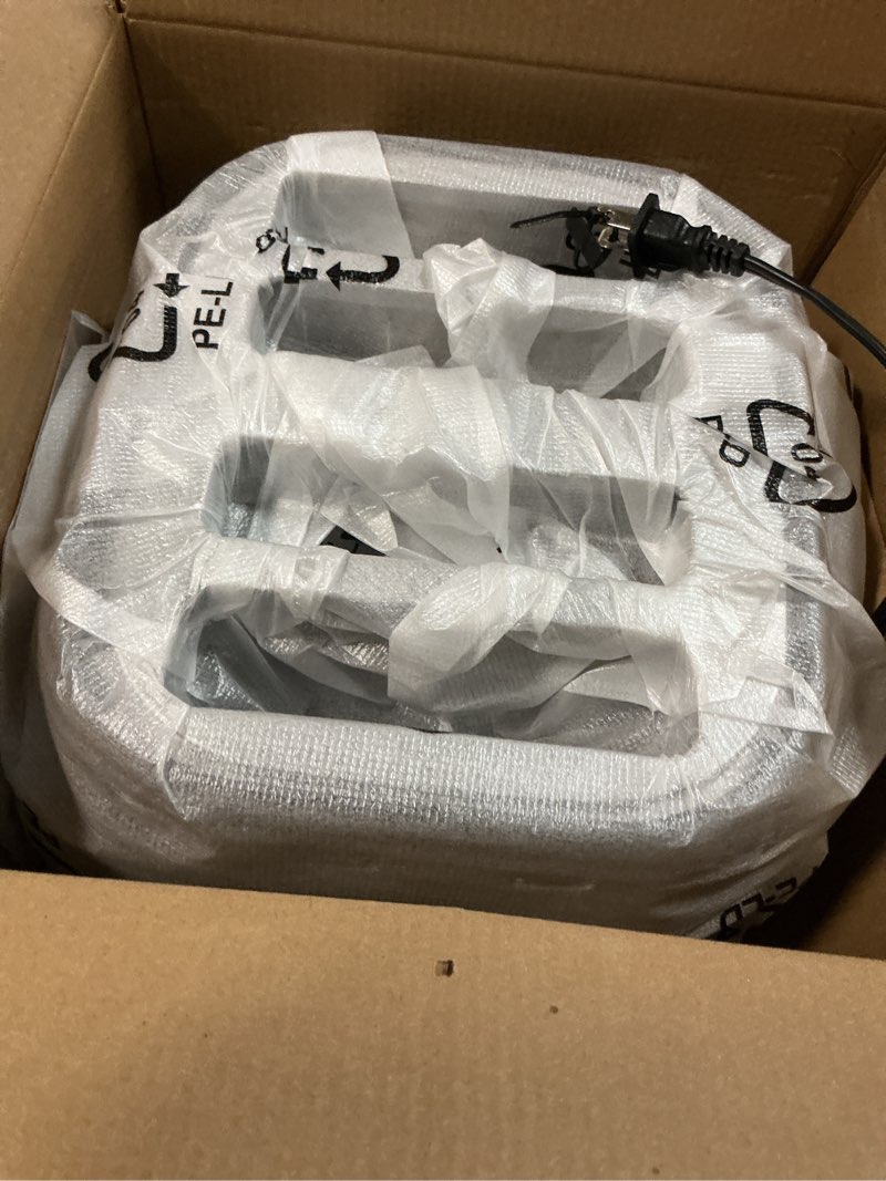 Condition photo showing New/Like New for black+decker 4-slice toaster, extra wide slots, 7 shade settings, 1400 watts, frozen and bagel buttons, toast shade selector, extra lift 4-slice black