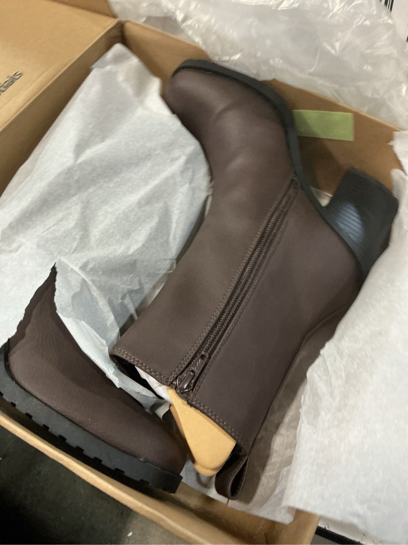 Condition photo showing New/Like New for amazon essentials women's mid calf heeled chelsea boots with lug sole 7 dark brown