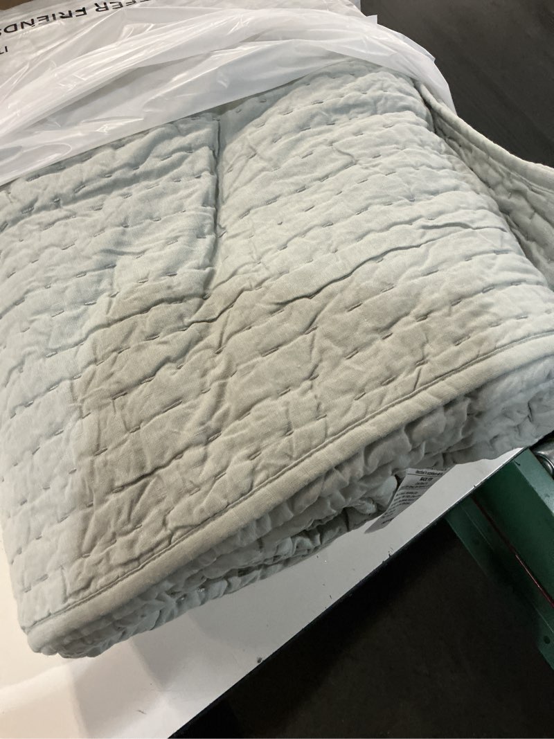 Condition photo showing Good Condition for european linen cotton stitch quilt color: mist size: king/cal king