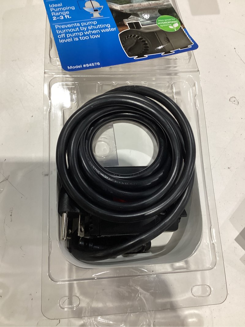Condition photo showing Good Condition for smartpond low water shut-off 155-gph submersible corded electric fountain pump