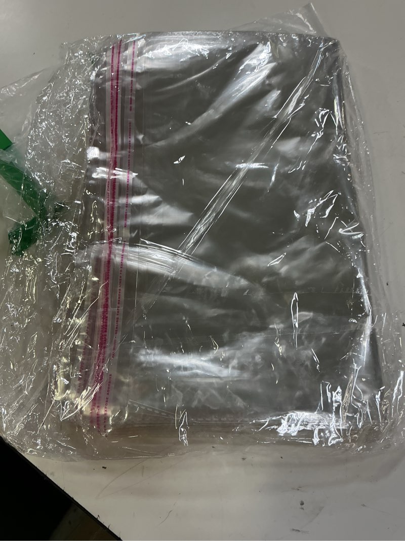 Condition photo showing Good Condition for uxcell 17.3"x 13.8" acid-free picture sleeve, 120 pack crystal clear photo sleeves storage bags transparent sealing bag for 13.8"x 15.7" art prints, pictures, photos, frame mats mattes