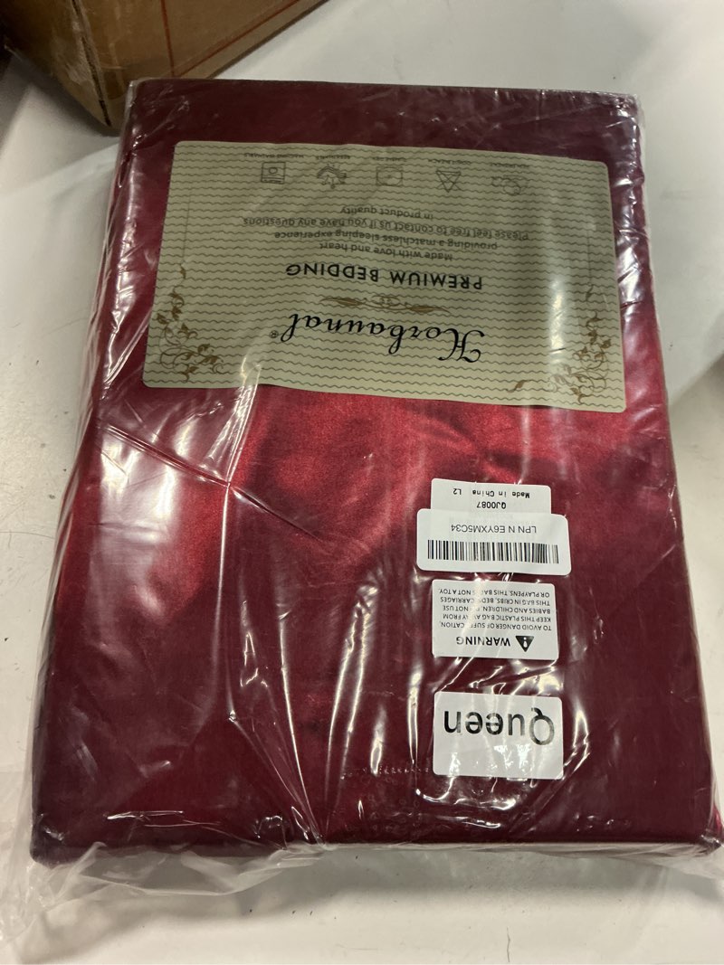 Condition photo showing New/Like New for horbaunal 6 piece satin sheet set queen size luxury silky & soft burgundy satin queen bed sheet set with 16" deep pocket, 1 fitted sheet, 1 flat sheet, 4 pillowcases