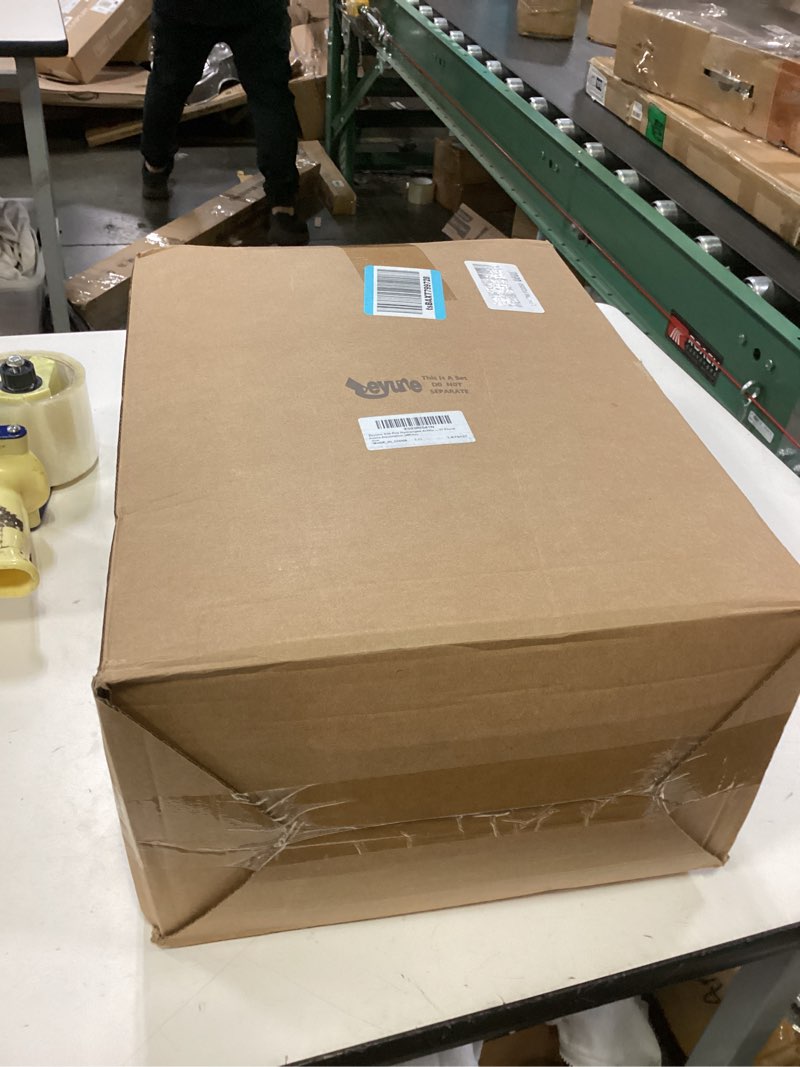 Condition photo showing New/Like New for Zeyune 200 Pcs Hydrangea Artificial Flowers, Silk Flower Heads with Stems, Fake Hydrangea Bouquet for Wedding Arch Centerpiece DIY Floral Home Decoration (White) 200 White