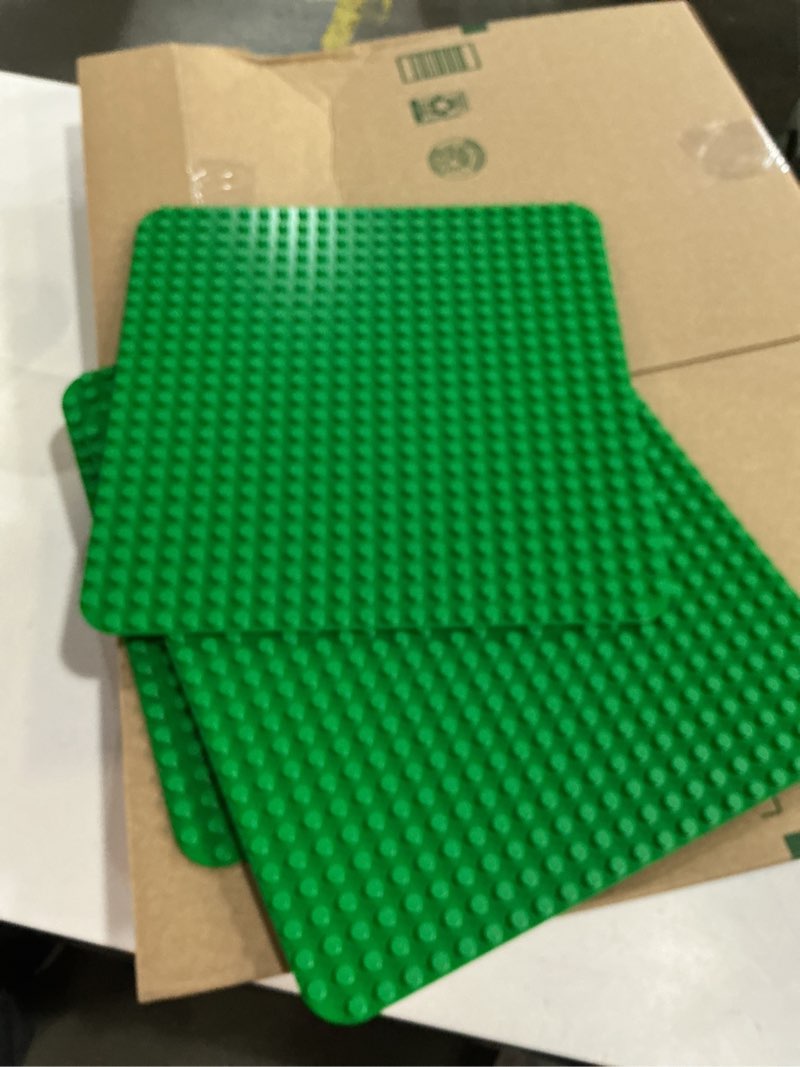 Condition photo showing Good Condition for LEGO DUPLO Green Building Plate - 24x24 Stud Foundation for Toddlers to Build, Play, & Display Their Brick Creations - Baseplate Construction Toy for Kids - 10980 15x15 inch