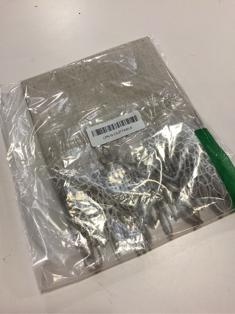 https://lotting-media.assets.bidfta.com/lotting_067be66f-a124-4d61-8ce2-2985daa1ddb8