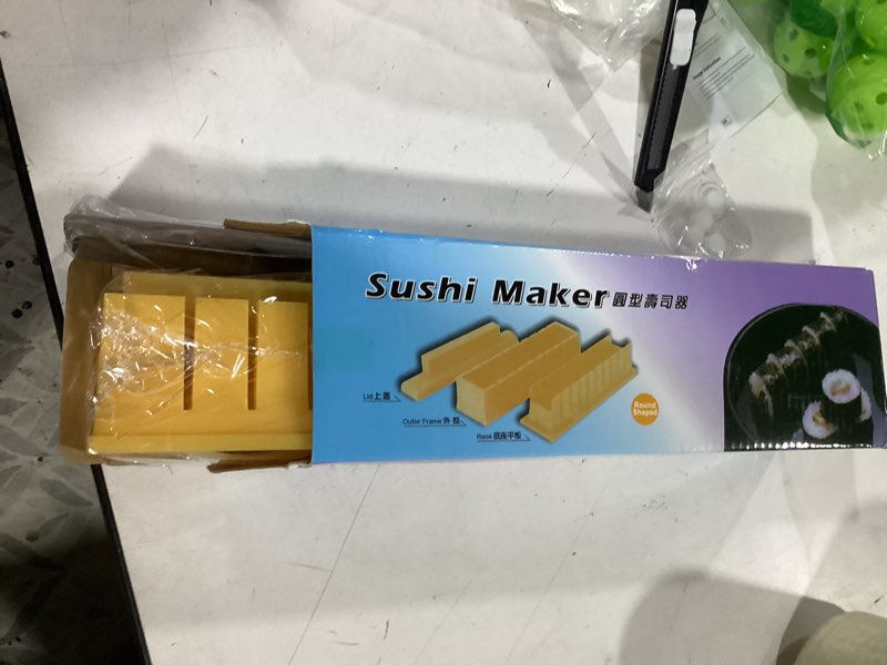 Condition photo showing New/Like New for yuhe sushi maker, diy sushi mold set - easy sushi making kit, with chopsticks, chopstick rest and sushi knife (make round shaped sushi)
