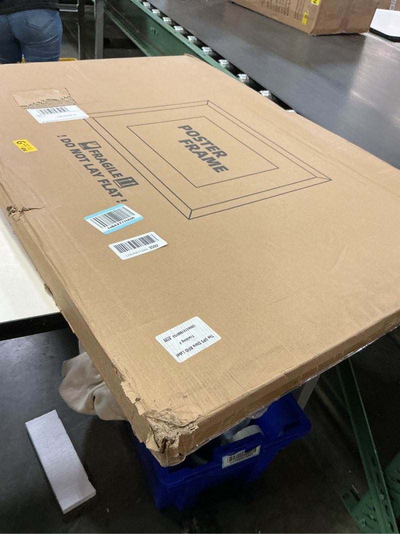 Condition photo showing New/Like New for irahmen 24x36 poster frame set of 2 with plexiglass, wooden rustic brown frames display 20x30 picture with mat or 24 x 36 without mat, wall gallery mounting horizontal and vertical rustic brown 24x36