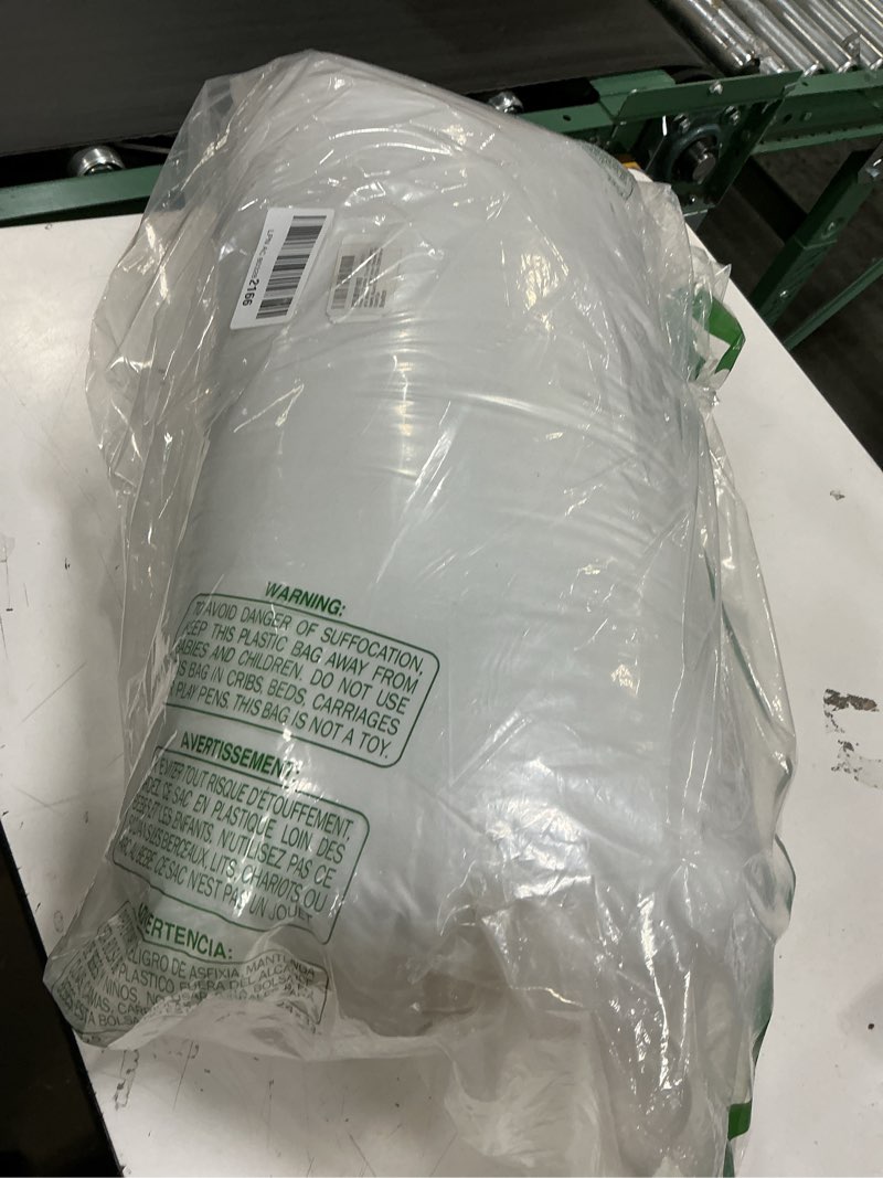 Condition photo showing Good Condition for Fixwal 22x22 Inches Throw Pillow Inserts Set of 4, White Polyester Indoor Decorative Pillow Inserts, Square Form Pillow Stuffer for Bed Couch Car