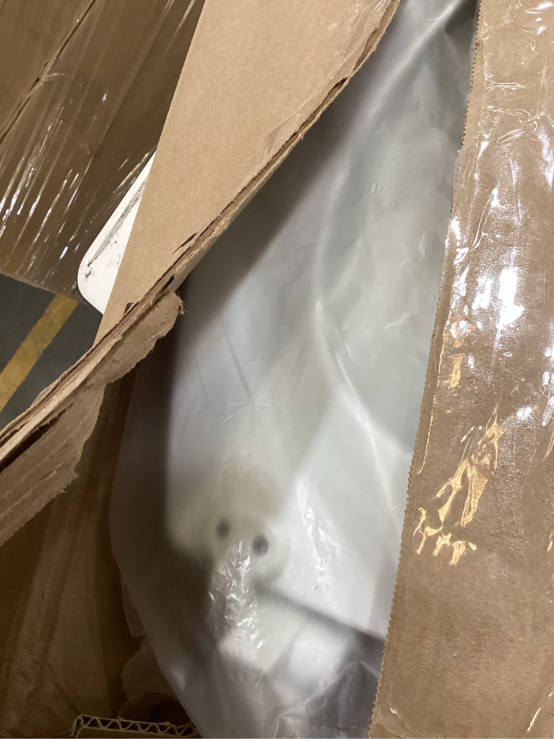 Condition photo showing Good Condition for mayfair linden slow close toilet seat, non slip heavy duty wood, easy install, round, white round traditional hinge