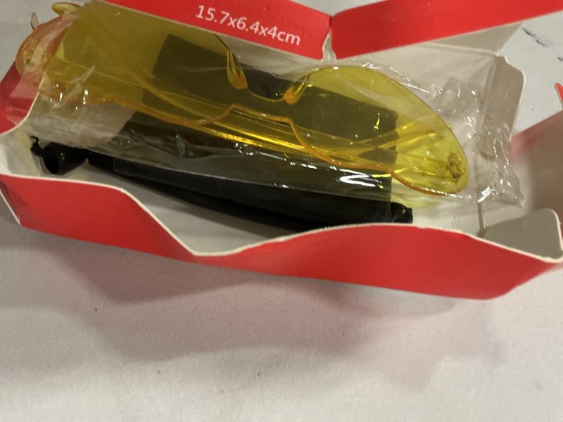 Condition photo showing New/Like New for heart shape thick panel rimless plastic sunglasses yellow