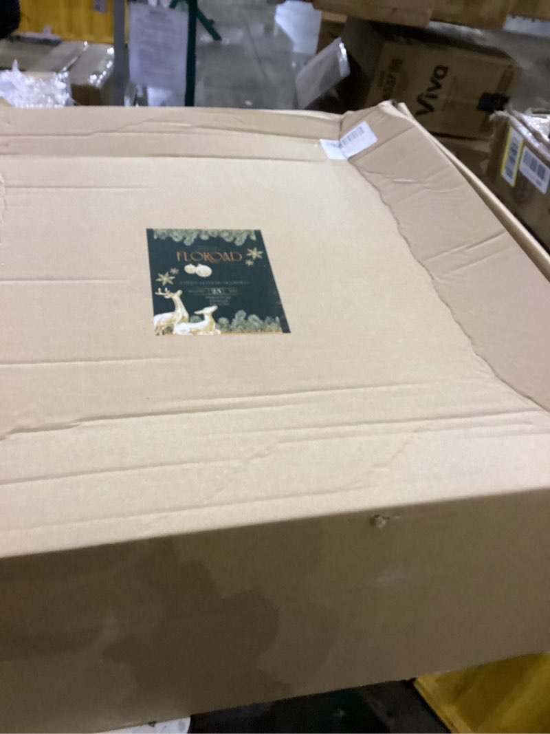 Condition photo showing Good Condition for Large Christmas Dining Table Centerpiece Wreath Decoration, 3 Arms Christmas Candlestick Wreath Arrangement for Home Indoor Dining Room Kithchen Decor, 28 Inch Diameter