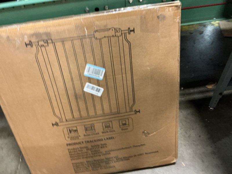 Condition photo showing New/Like New for Extra Wide Baby Gate 85.8-104.5 Inch, Pressure Mounted No Drilling, for Stairs & Doorways, Metal Black Indoor Safety Gate for Kids and Dogs Black 85.8"-104.5"/218-266cm