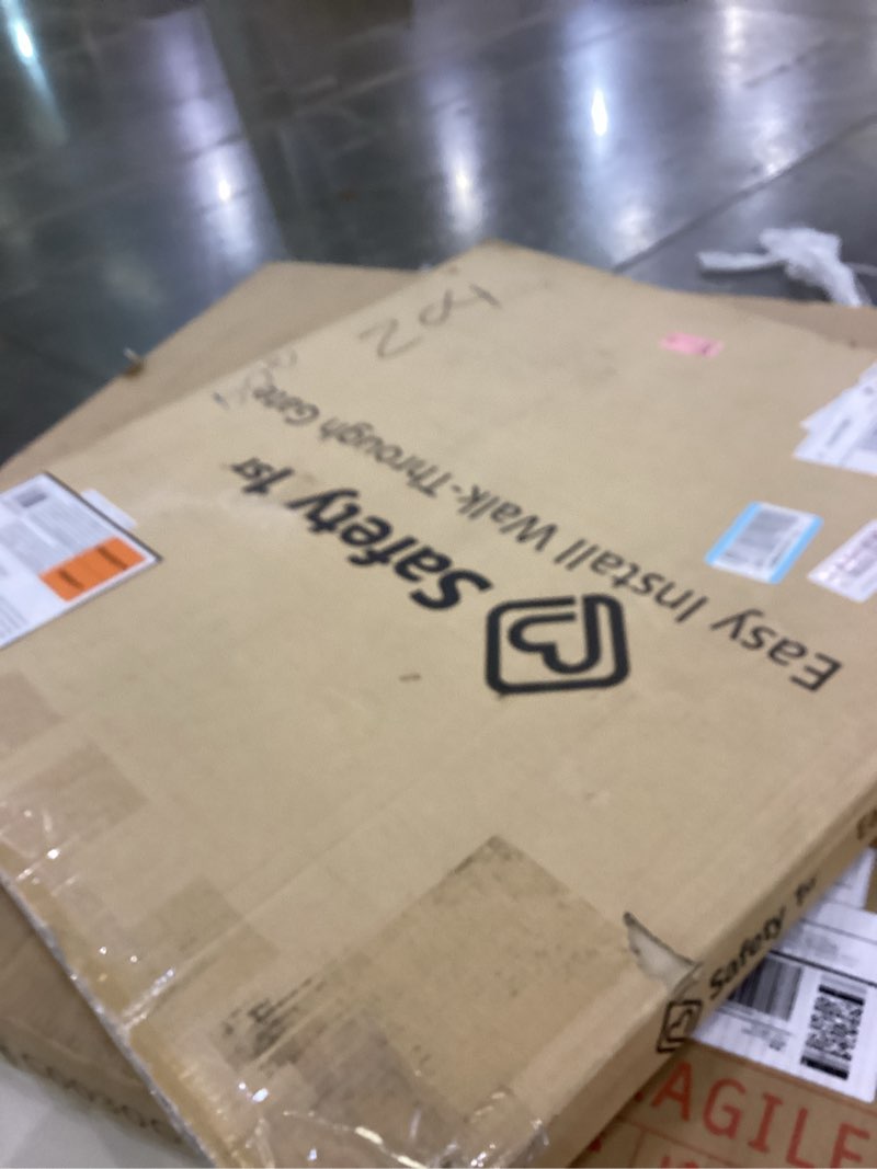 Condition photo showing New/Like New for Safety 1st Easy Install Walk Thru Baby Gate for Doorway With Door, Dog Gates, Fits 29"-38", Easy Install 28" Tall, White 1-Pack 29" to 38" Wide x 28" Tall White