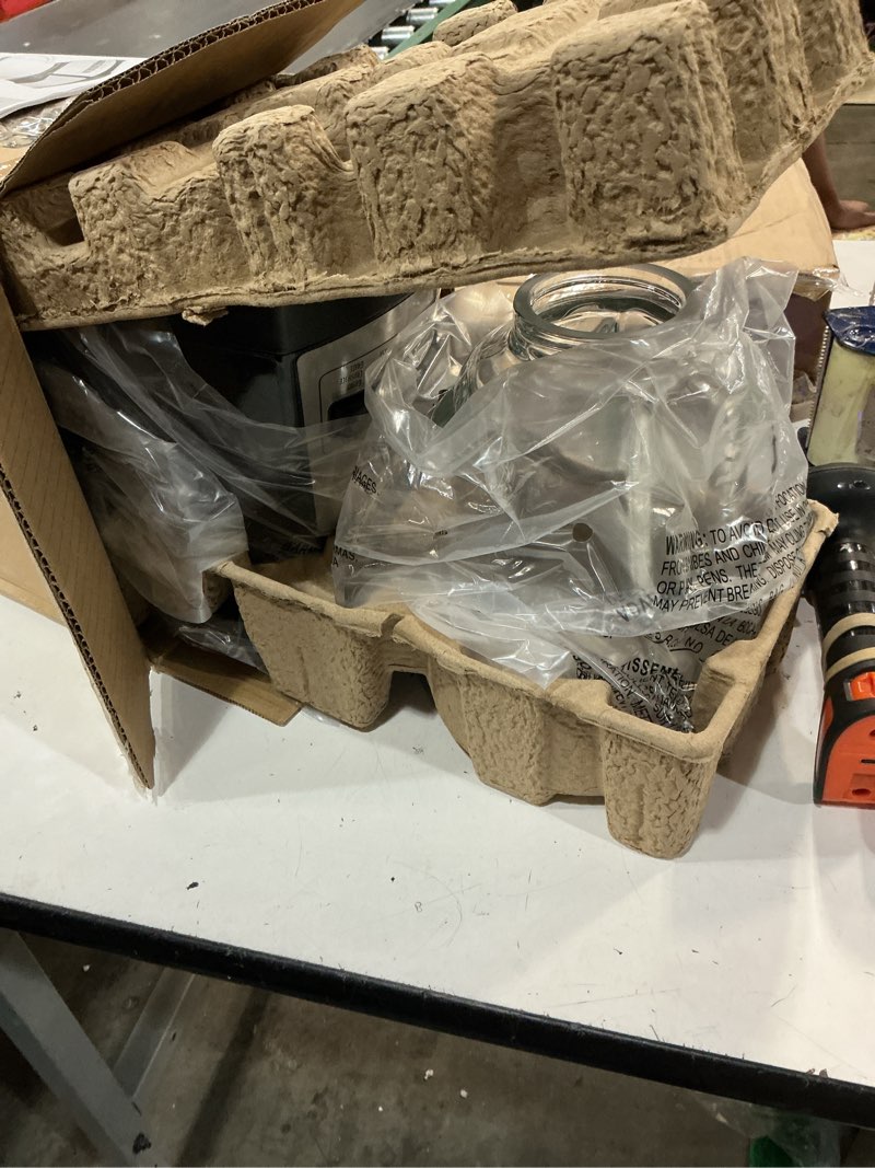 Condition photo showing Good Condition for hamilton beach power elite wave action blender for smoothies, 40 oz glass jar, 12 functions including puree, crush ice, 700 watts - black (58148a) black 40 oz. glass jar
