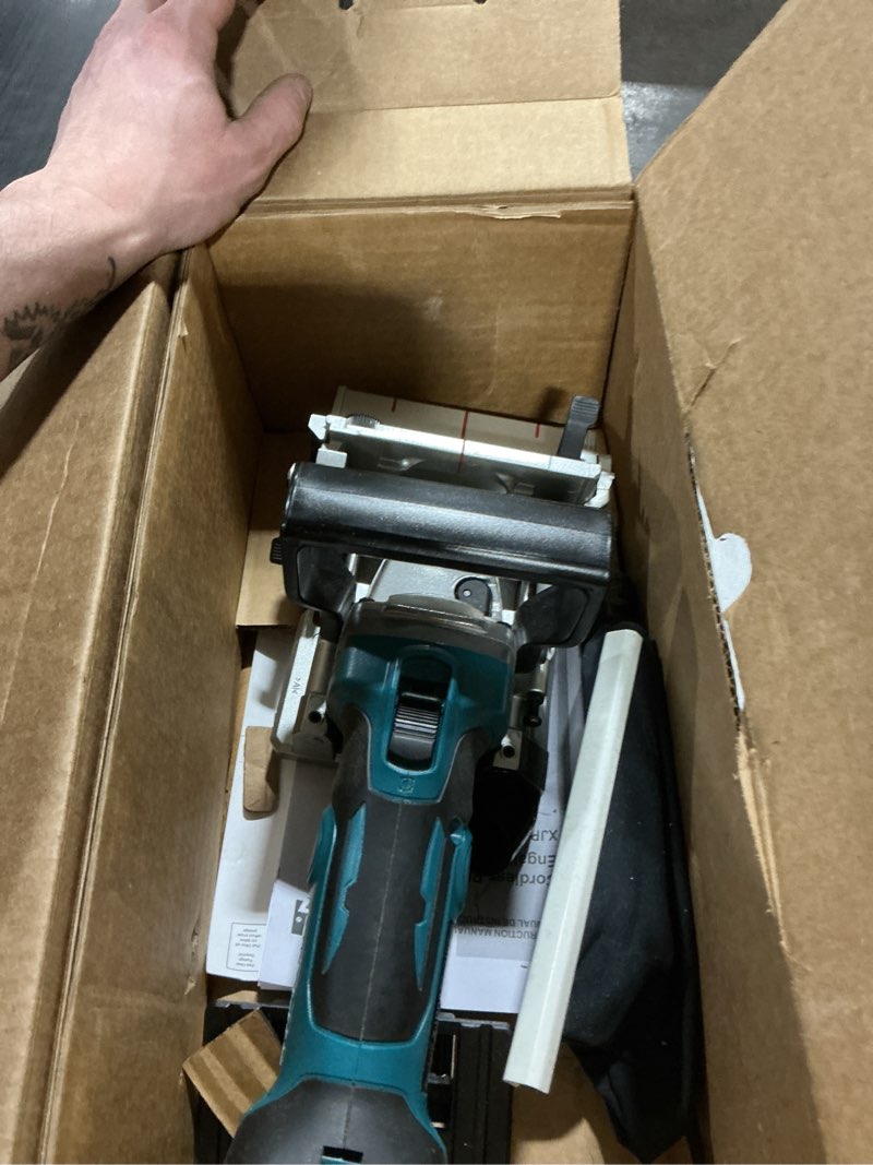 Condition photo showing Good Condition for Makita XJP03Z 18V LXT Lithium-Ion Cordless Plate Joiner