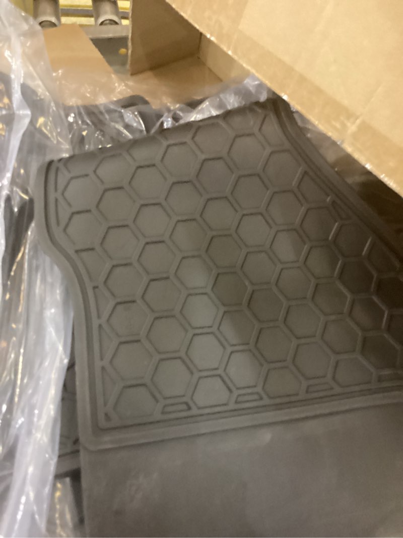 Floor mats 