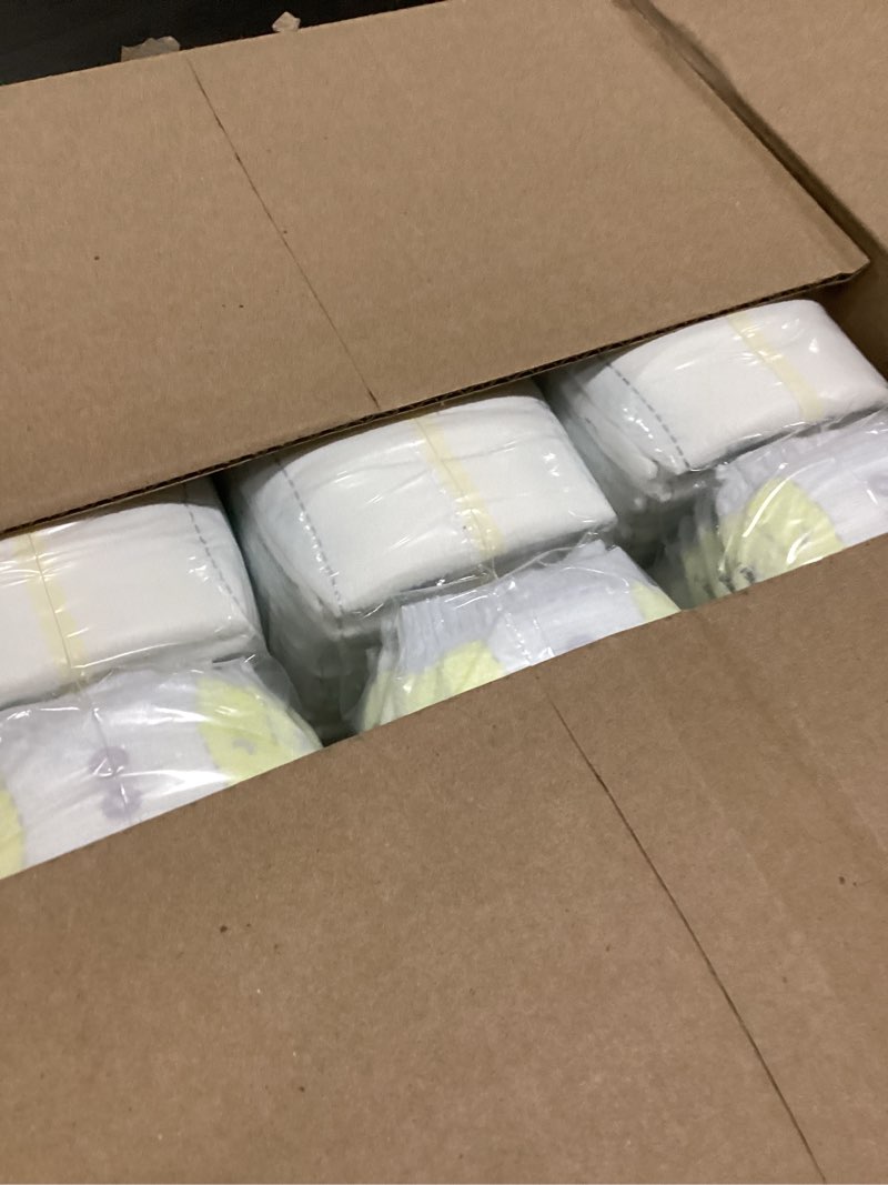Condition photo showing New/Like New for pampers swaddlers diapers, size 4 (15-34 lbs), 150 count, absorbent, keeps baby dry and comfortable, skin safe disposable baby diaper (packaging may vary) size 4 150