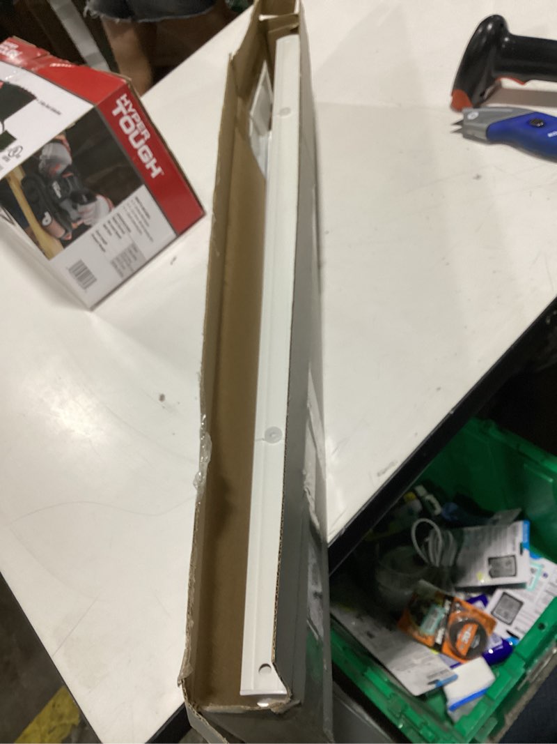 Condition photo showing New/Like New for mainstays 1" cordless room darkening vinyl blinds, white, 27" width x 64" length